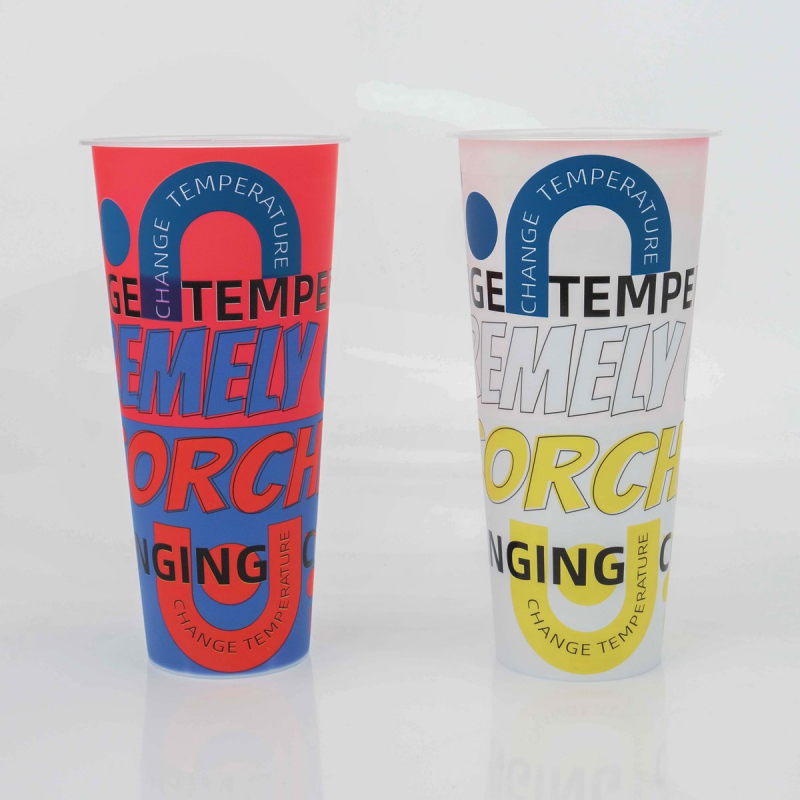 Étiquettes thermochromiques In-Mold : la tasse qui change de couleur avec la température