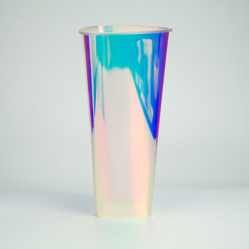 ÉTIQUETTES IN-MOLD EFFET ARC-EN-CIEL : IML irisé pour des emballages plastiques accrocheurs