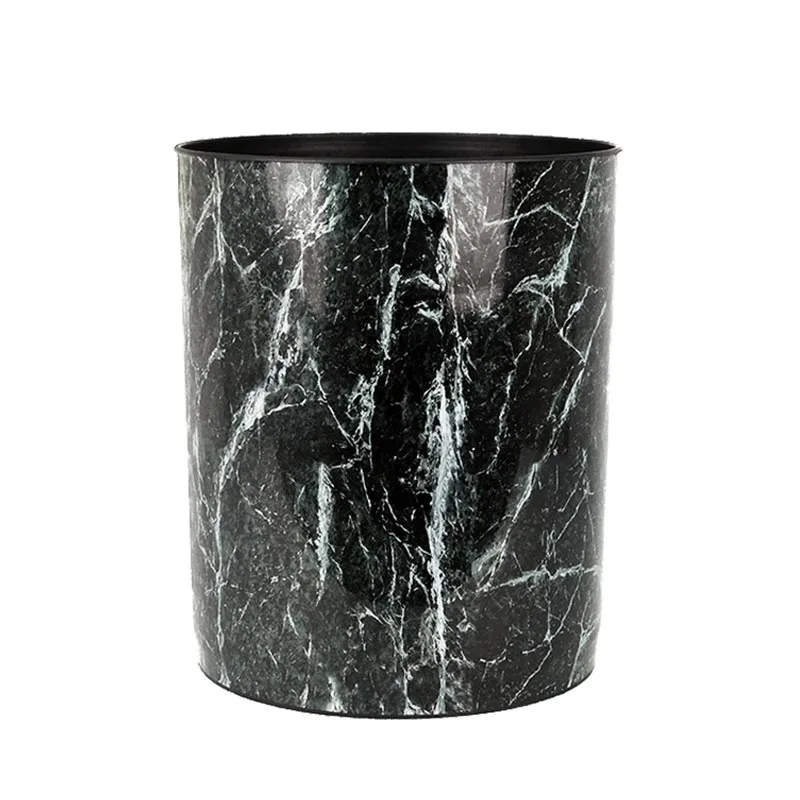 Moulage par injection de poubelle dans une étiquette de moule