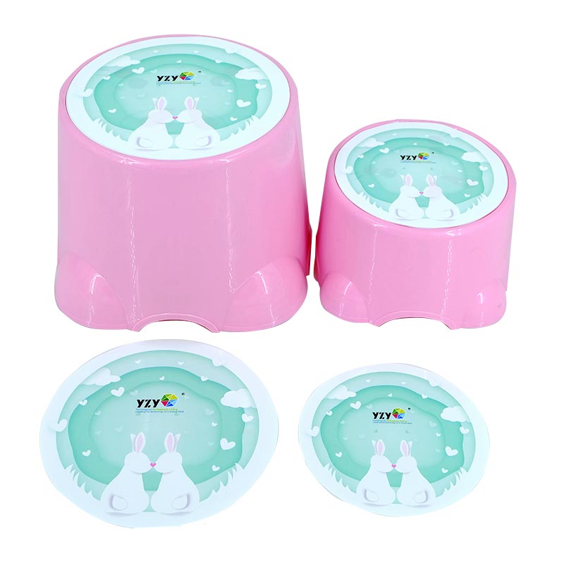 Moulage par injection de selles dans une étiquette de moule